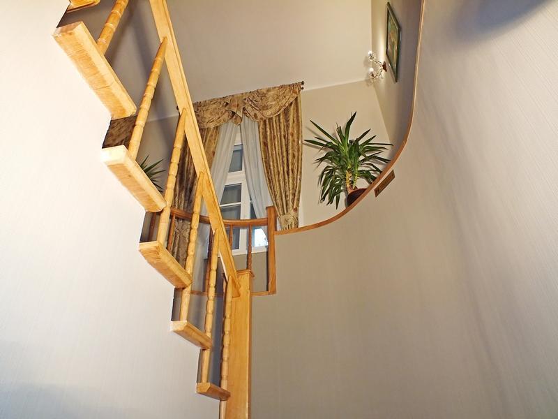 Dom Pracy Tworczej Hotel Goluchow Ngoại thất bức ảnh