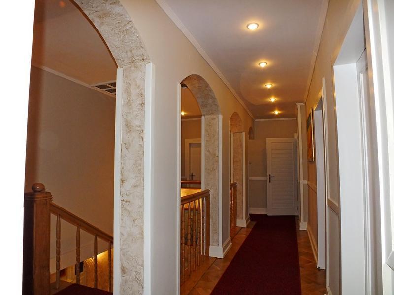 Dom Pracy Tworczej Hotel Goluchow Ngoại thất bức ảnh