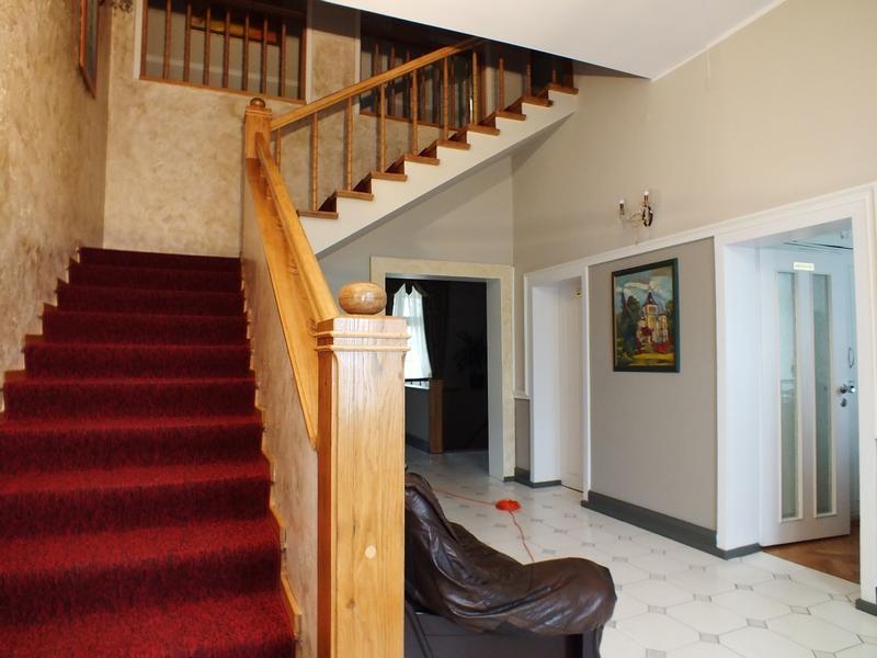 Dom Pracy Tworczej Hotel Goluchow Ngoại thất bức ảnh